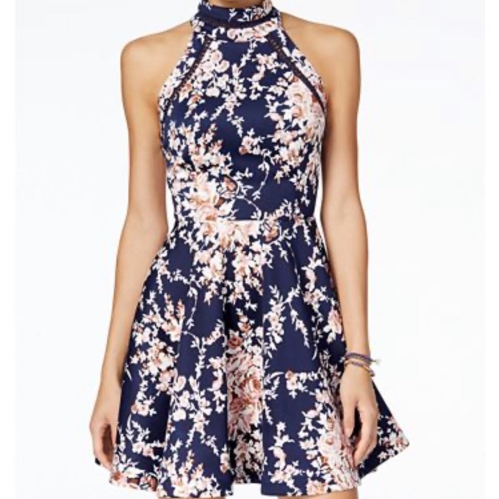 Junior’s mock-neck fit and flair formal dress